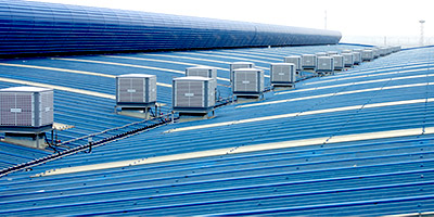 星科環保空調為大型物流倉庫提供實惠有效的通風降溫方案